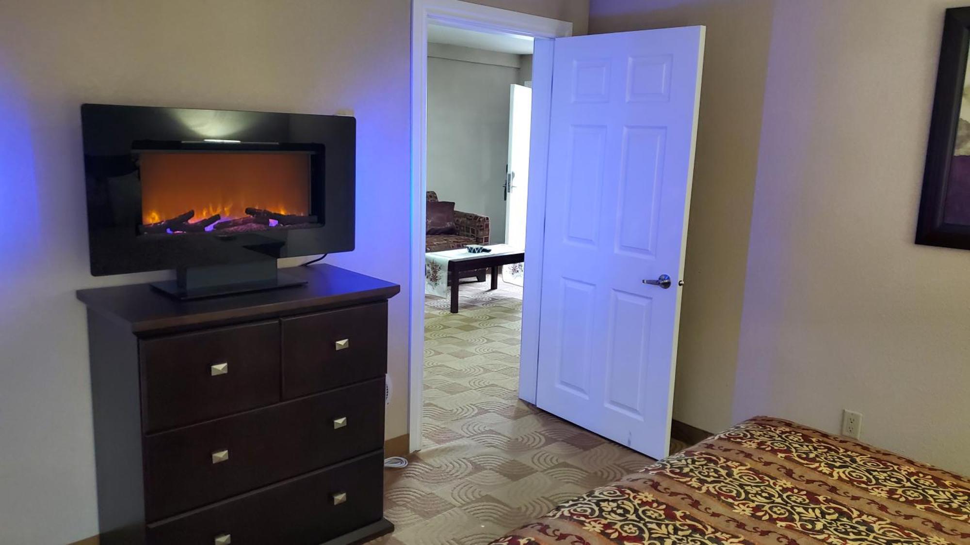 Shoreside Inn&Suites Wabamun Habitación foto