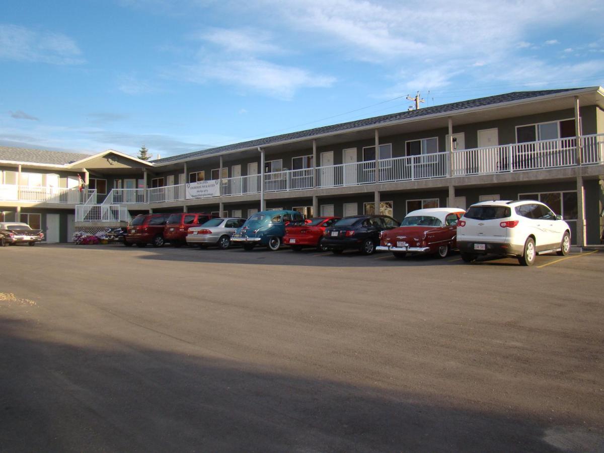 Shoreside Inn&Suites Wabamun Exterior foto